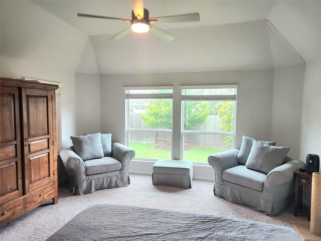 180 Golden Gate LN, Kyle, TX 78640