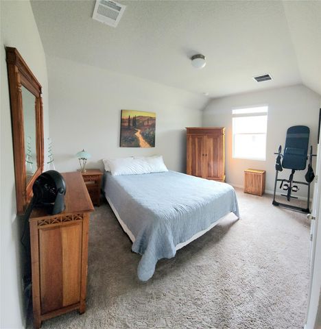180 Golden Gate LN, Kyle, TX 78640