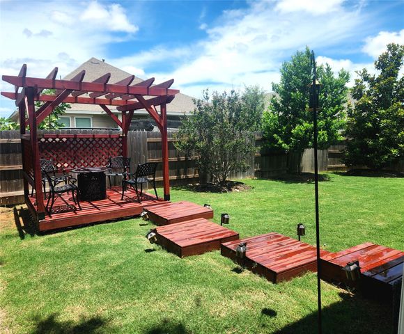 180 Golden Gate LN, Kyle, TX 78640