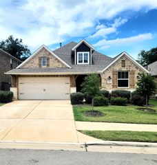 180 Golden Gate LN, Kyle, TX 78640