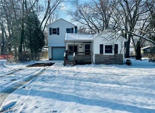 796 Rokeby Road, Eastlake, OH 44095