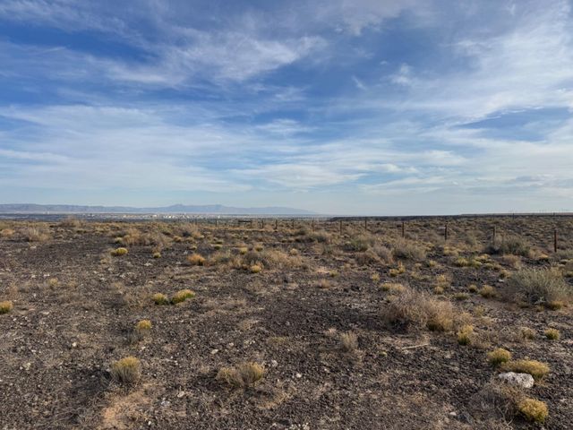 7823 Aguila Street NW, Albuquerque, NM 87120