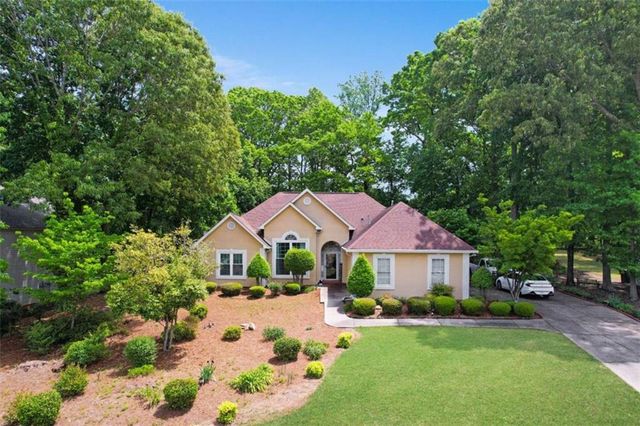 184 Glenn Eagles Way, Hiram, GA 30141