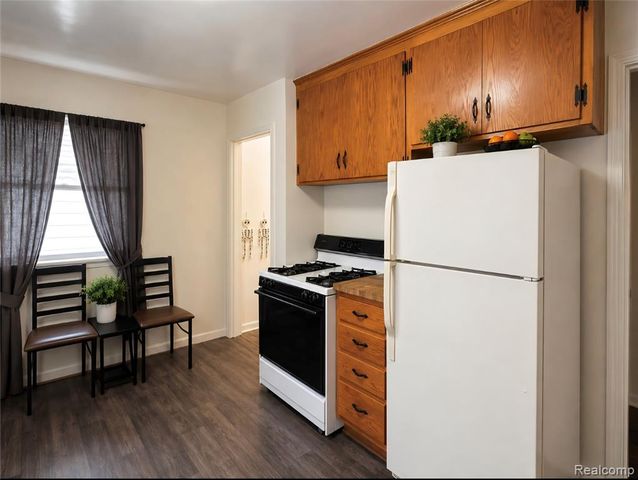 17220 Hanna Street, Melvindale, MI 48122