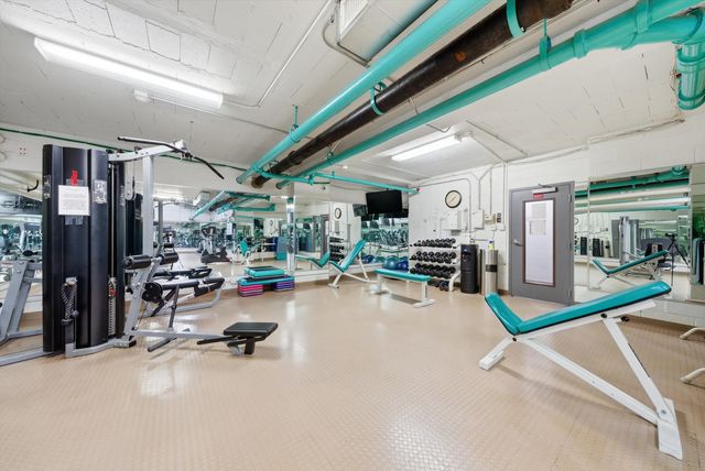 850 N Dewitt Place 9J, Chicago, IL 60611