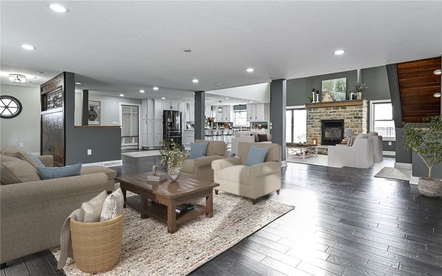 570 Steiner Bridge Road, Mars Boro, PA 16059