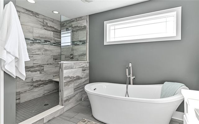 570 Steiner Bridge Road, Mars Boro, PA 16059