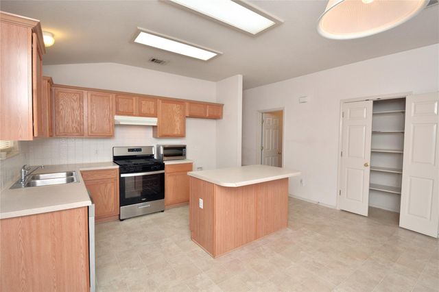 718 Settlement ST, Cedar Park, TX 78613