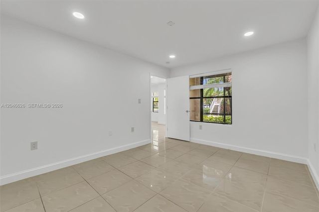 15560 SW 104th Ter 6112, Miami, FL 33196