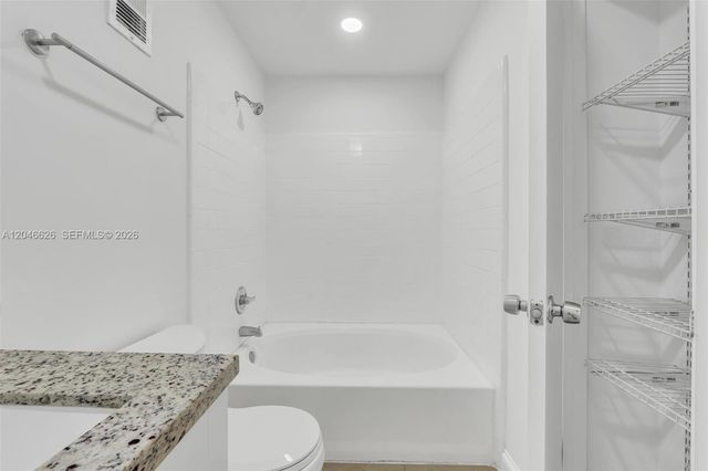 15560 SW 104th Ter 6112, Miami, FL 33196