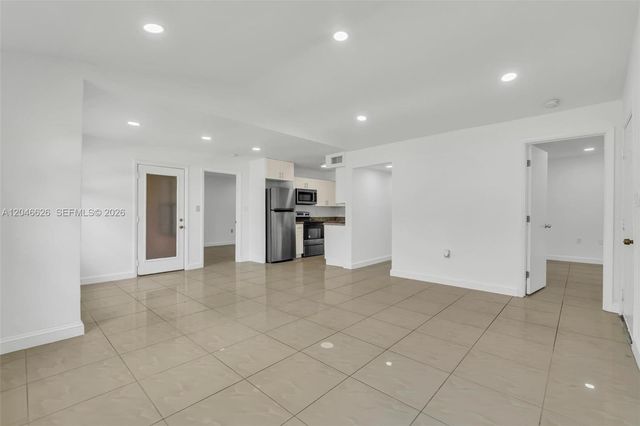 15560 SW 104th Ter 6112, Miami, FL 33196