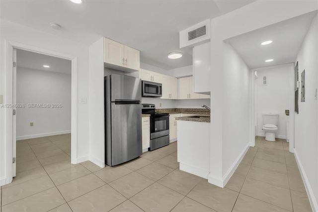 15560 SW 104th Ter 6112, Miami, FL 33196