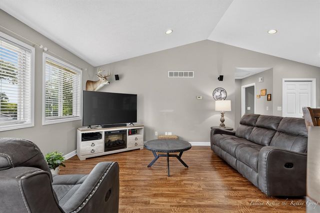 2033 Orchard Ridge Drive, Grand Rapids, MI 49534