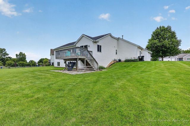 2033 Orchard Ridge Drive, Grand Rapids, MI 49534