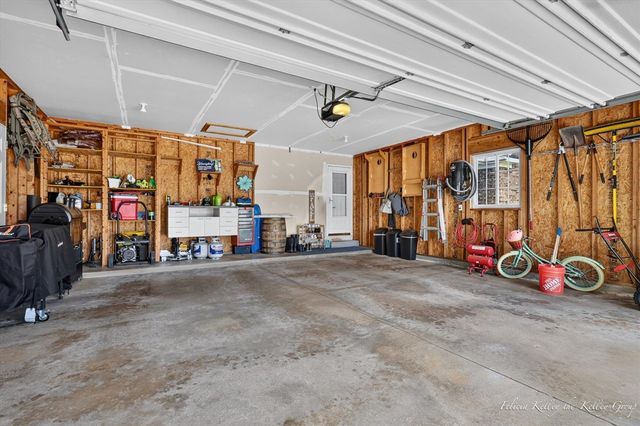 2033 Orchard Ridge Drive, Grand Rapids, MI 49534