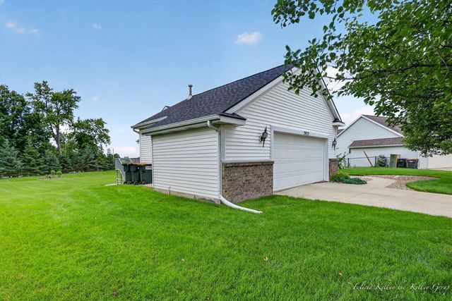 2033 Orchard Ridge Drive, Grand Rapids, MI 49534