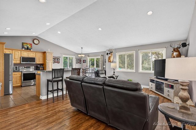 2033 Orchard Ridge Drive, Grand Rapids, MI 49534