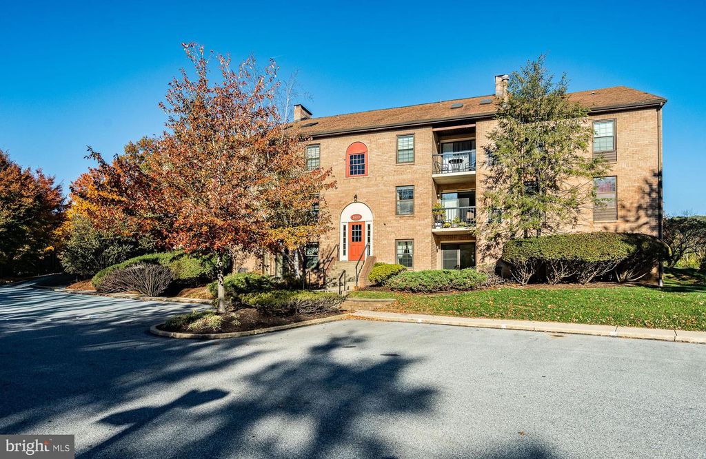 1410 WASHINGTON PL #10, Chesterbrook, PA 19087