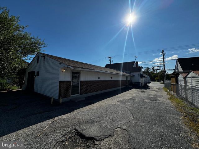 15 S MARLYN AVE S, Essex, MD 21221