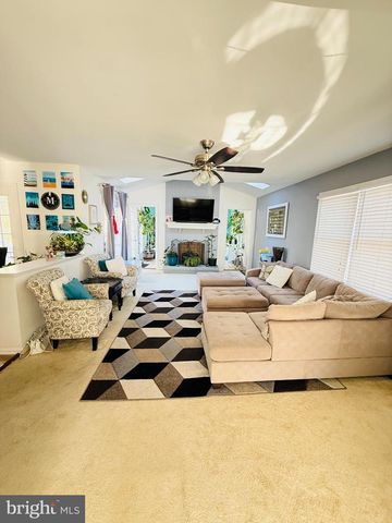 16108 KENNEDY ST, Woodbridge, VA 22191