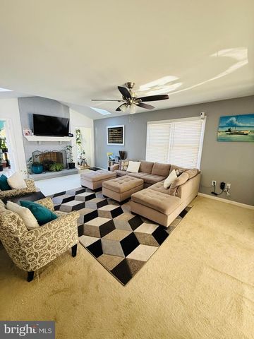 16108 KENNEDY ST, Woodbridge, VA 22191