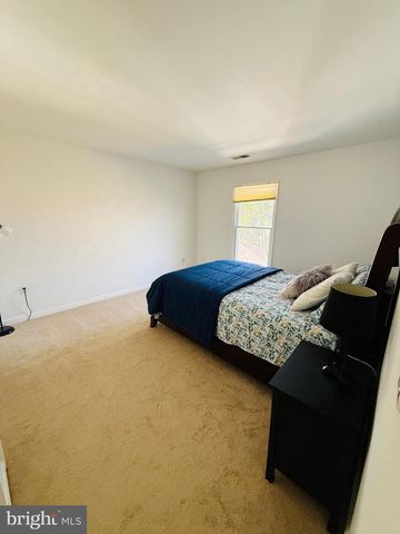 16108 KENNEDY ST, Woodbridge, VA 22191