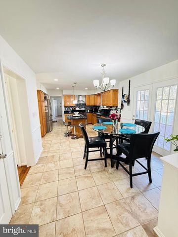 16108 KENNEDY ST, Woodbridge, VA 22191