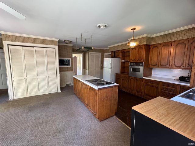 1401 Greenfield Road, Evansville, IN 47715