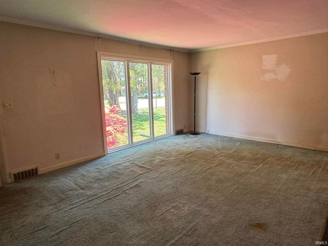 1401 Greenfield Road, Evansville, IN 47715