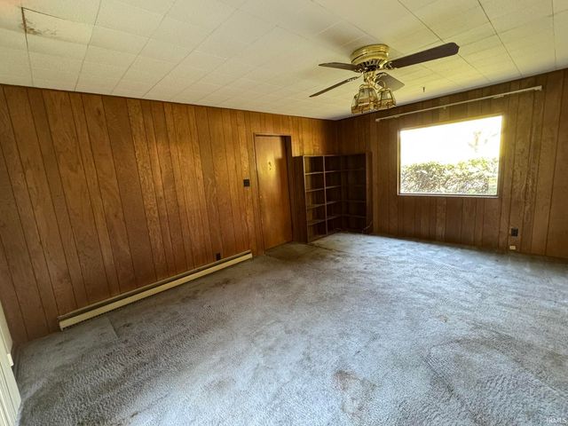 1401 Greenfield Road, Evansville, IN 47715