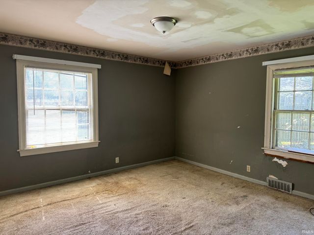 1401 Greenfield Road, Evansville, IN 47715