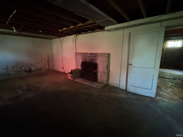 1401 Greenfield Road, Evansville, IN 47715