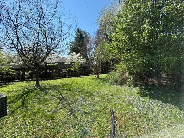 1401 Greenfield Road, Evansville, IN 47715