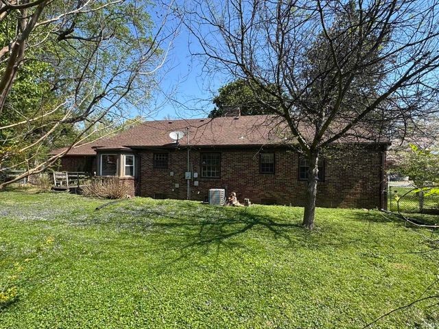 1401 Greenfield Road, Evansville, IN 47715