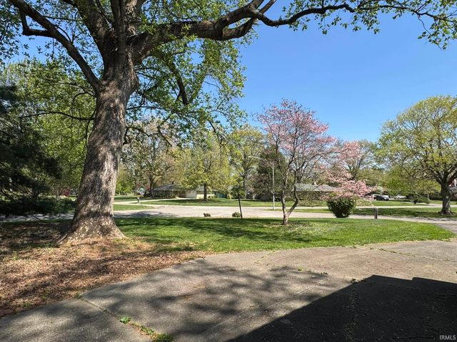 1401 Greenfield Road, Evansville, IN 47715