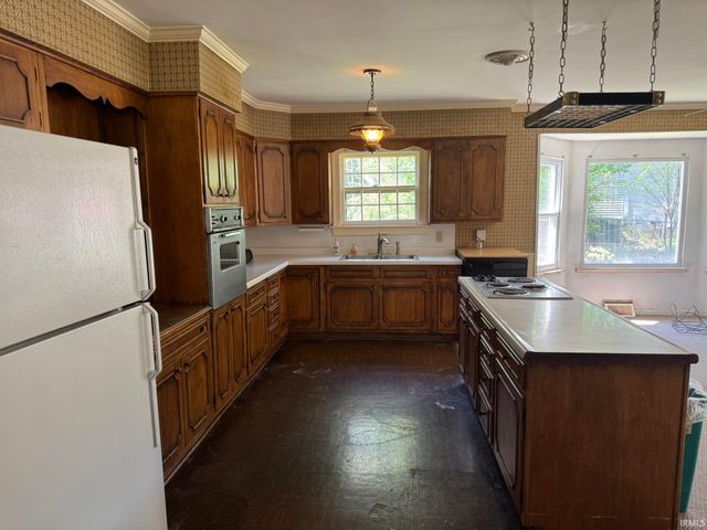 1401 Greenfield Road, Evansville, IN 47715