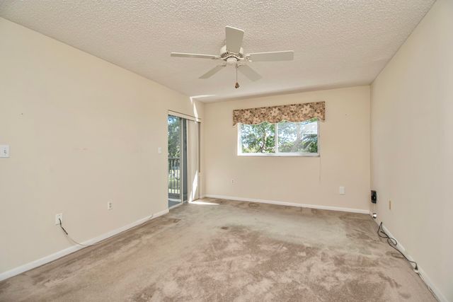 4734 Lucerne Lakes Boulevard E 301, Greenacres, FL 33467