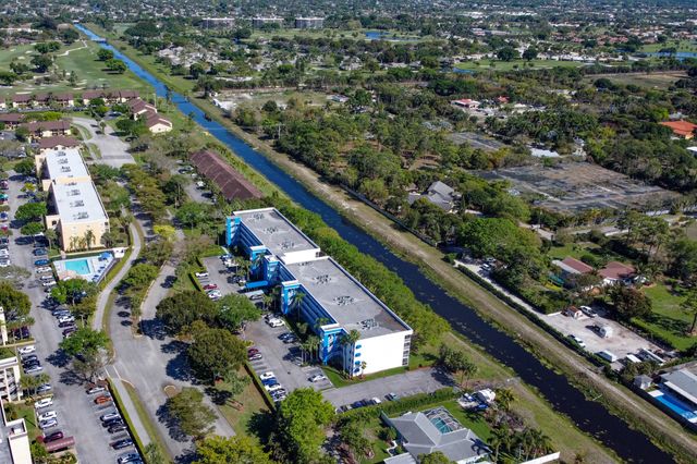 4734 Lucerne Lakes Boulevard E 301, Greenacres, FL 33467