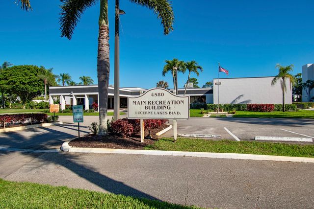 4734 Lucerne Lakes Boulevard E 301, Greenacres, FL 33467