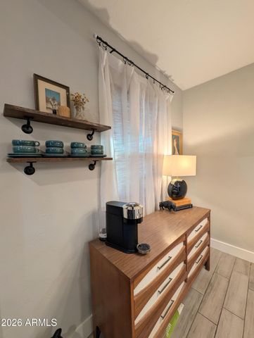 2812 N 24TH Place, Phoenix, AZ 85008
