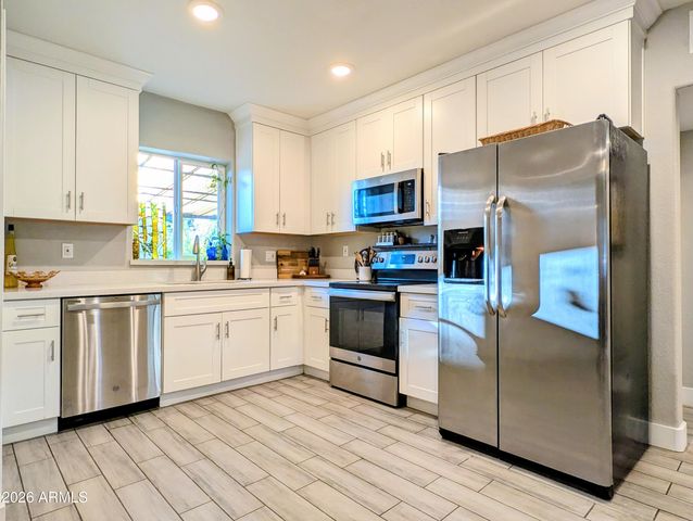 2812 N 24TH Place, Phoenix, AZ 85008