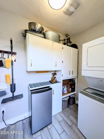2812 N 24TH Place, Phoenix, AZ 85008