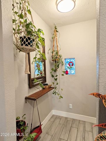 2812 N 24TH Place, Phoenix, AZ 85008