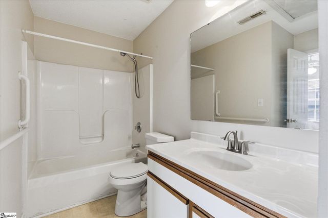 7 Hammett Grove Lane, Greer, SC 29650
