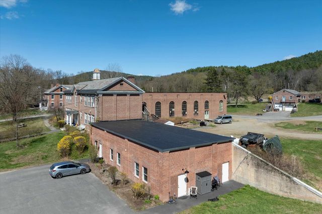 14-15-17-21-25- Westminster Street, Rockingham, VT 05154