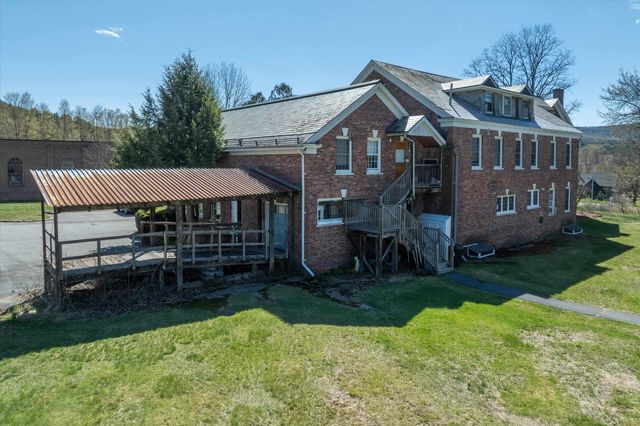 14-15-17-21-25- Westminster Street, Rockingham, VT 05154