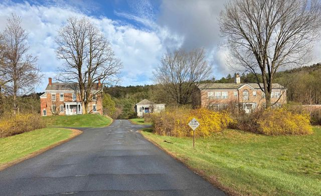 14-15-17-21-25- Westminster Street, Rockingham, VT 05154