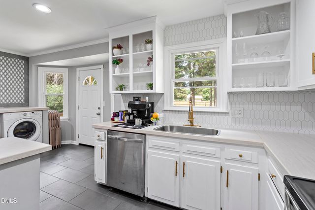 5809 Iris Lake Court, Raleigh, NC 27604