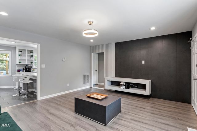 5809 Iris Lake Court, Raleigh, NC 27604