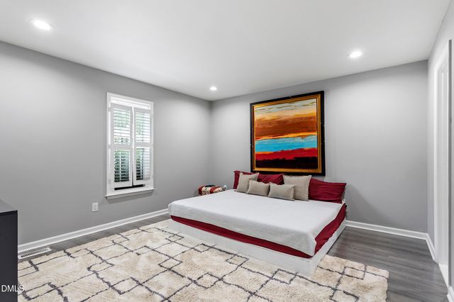 5809 Iris Lake Court, Raleigh, NC 27604